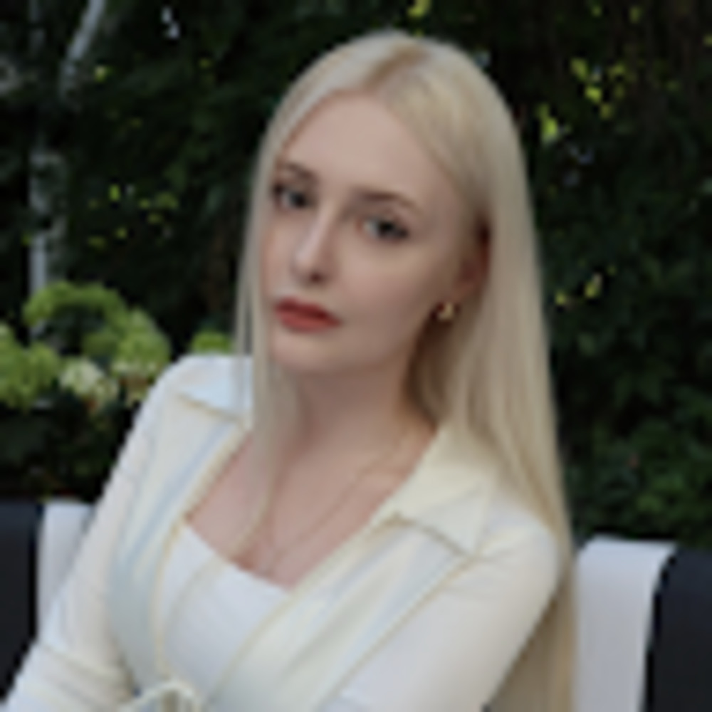 Meet your Posher, Mia